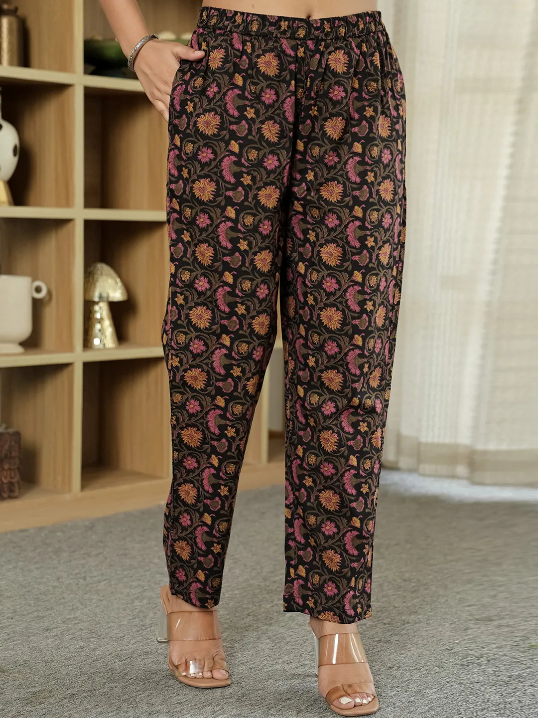 Black Pure Cotton Ethnic Motifs Kantha Work Kurta Dupatta Pant Set-Yufta Store-6545SKDBKM