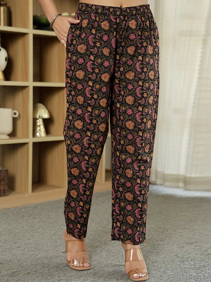 Black Pure Cotton Ethnic Motifs Kantha Work Kurta Dupatta Pant Set-Yufta Store-6545SKDBKM