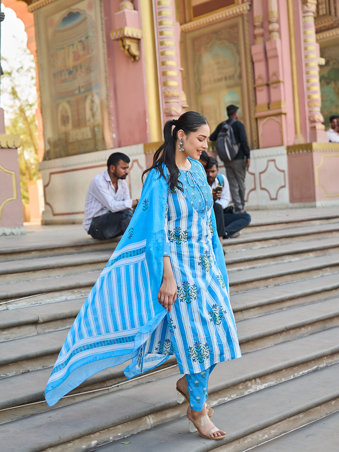 Blue And White Floral-Printed Yoke With Vertical Pintuck Detailing Kurta Trouser Dupatta Set-Yufta Store-7450SKDBLM