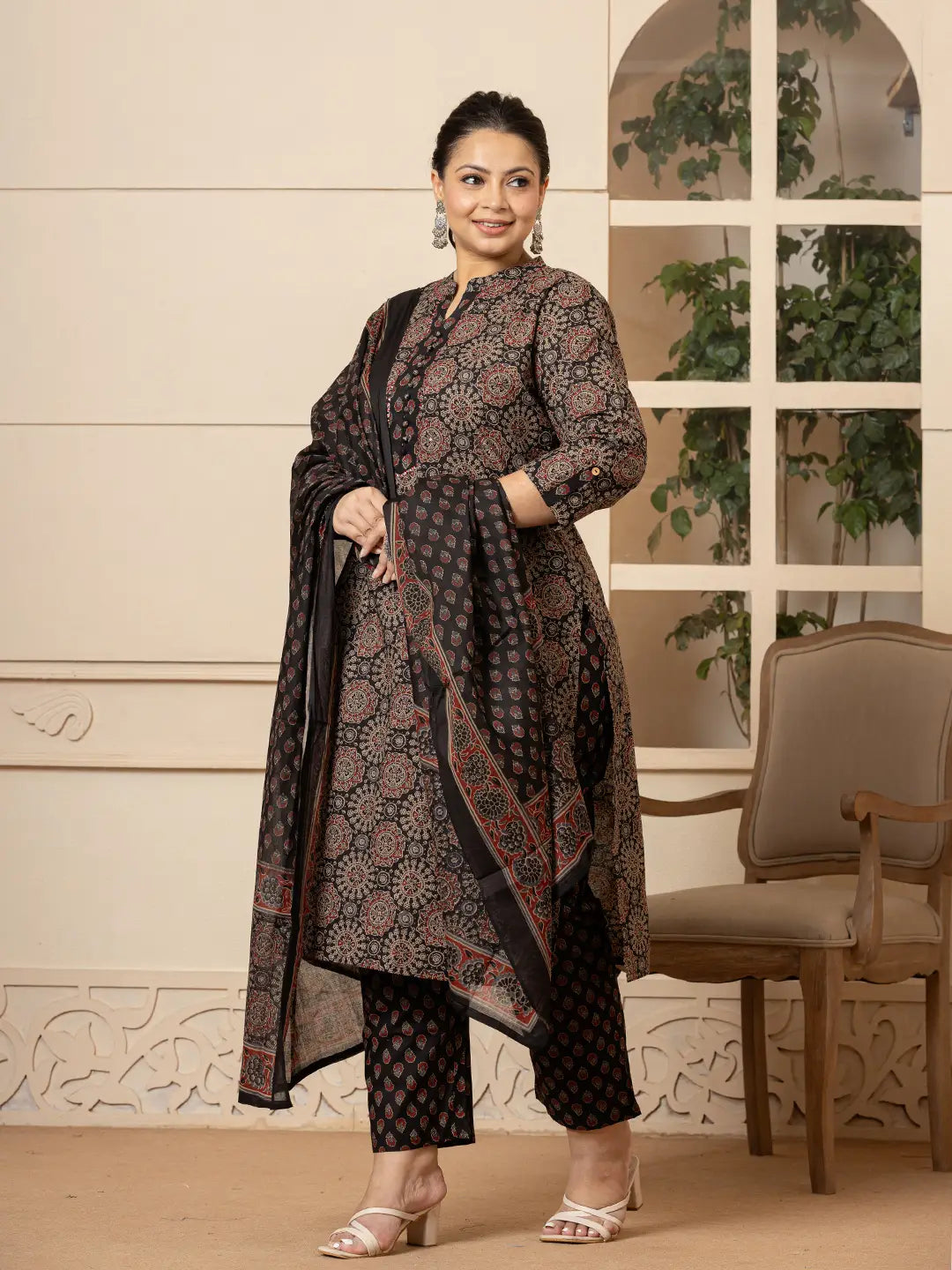 Cotton Black Plus Size Kurta Dupatta Pant Set-Yufta Store-6946PSKDBK3XL