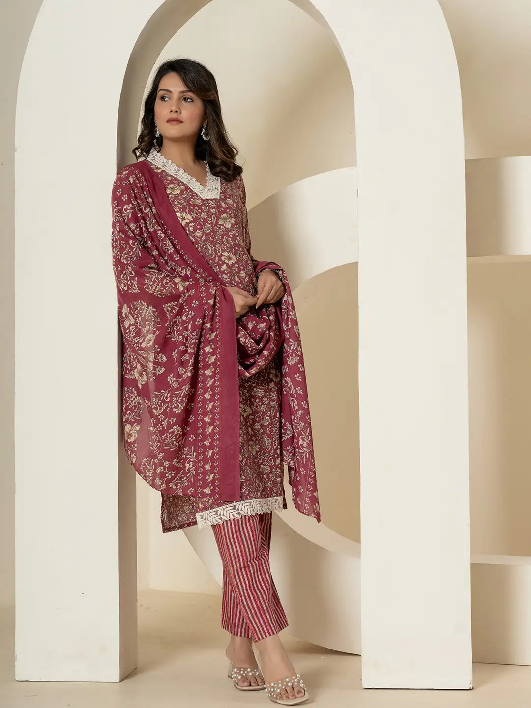 Cotton Purple Floral Print Cotton Straight Kurta Dupatta Pant Set-Yufta Store-7235SKDPRM