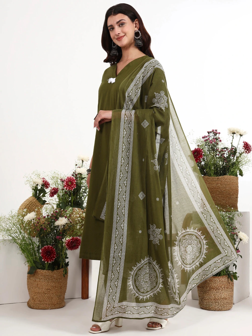 Green Cotton Kalidaar Style Kurta Pant Dupatta Set-Yufta Store-7661SKDGRM