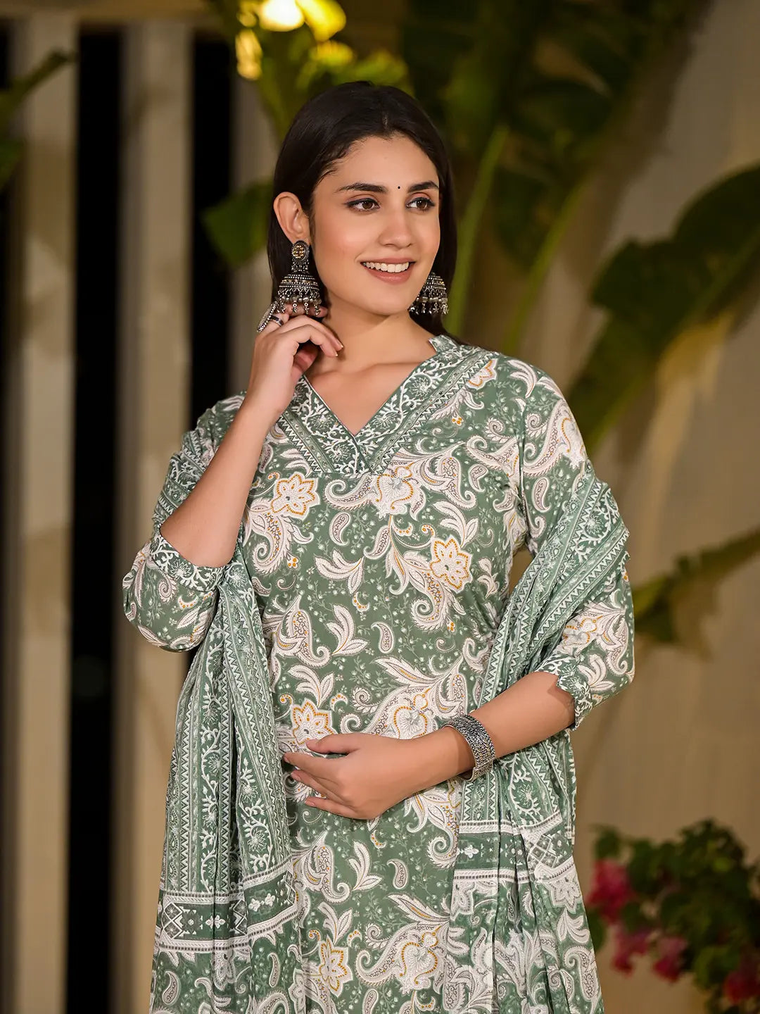 Green Cotton Straight Paisley Print Kurta With Trousers And Dupatta Set-Yufta Store-6840SKDGRS