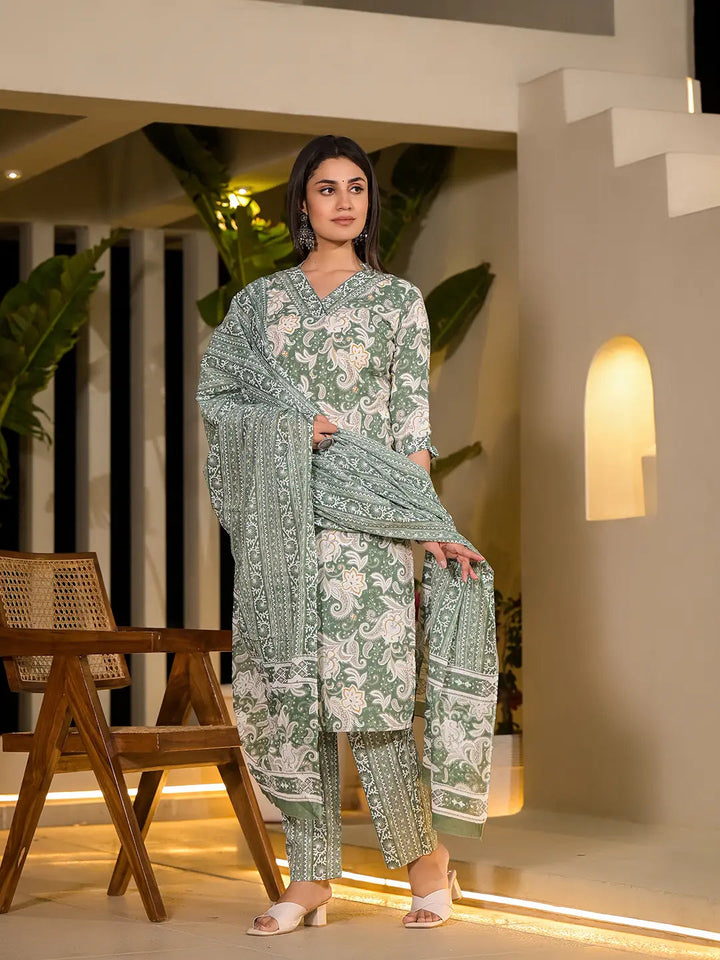 Green Cotton Straight Paisley Print Kurta With Trousers And Dupatta Set-Yufta Store-6840SKDGRS