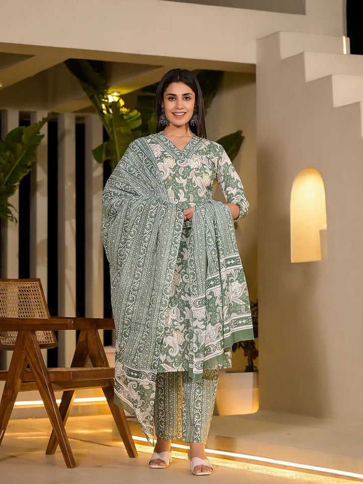 Green Cotton Straight Paisley Print Kurta With Trousers And Dupatta Set-Yufta Store-6840SKDGRS