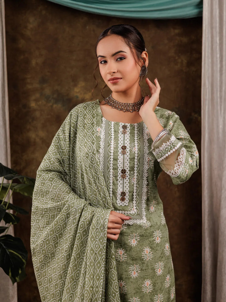 Green Ethnic Motifs Pure Cotton Kurta Dupatta Set With Lace Detailing-Yufta Store-7180SKDGRS