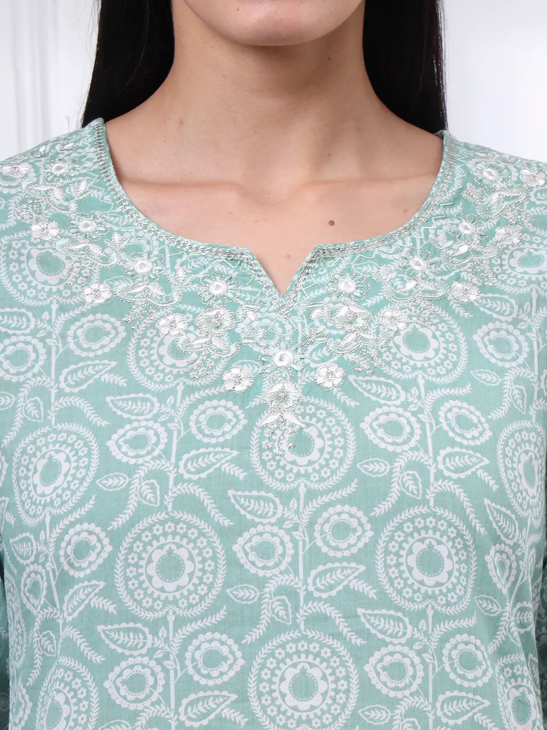 Green Pure Cotton Ethnic Motifs Thread Work Kurta Dupatta Pant Set