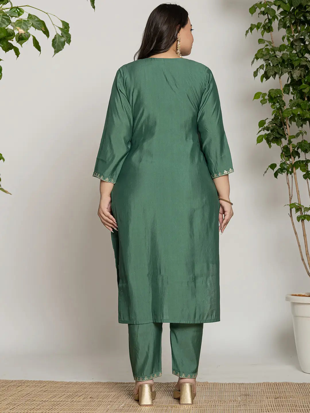 Green Thread_Work Silk Blend Straight Plus Size Kurta Dupatta Pant Set-Yufta Store-7284PSKDGR3XL