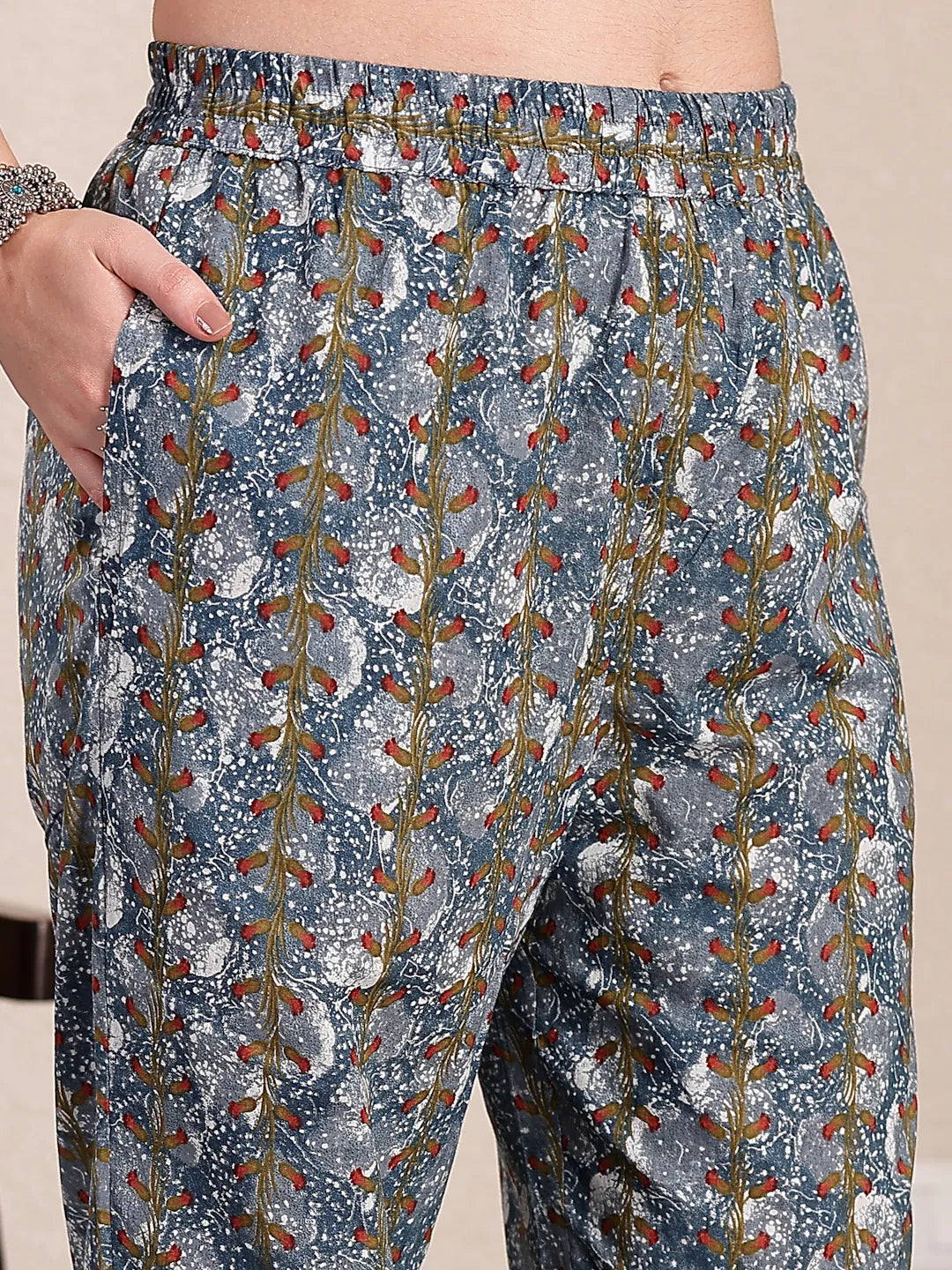 Grey Cotton Straight Kurta Dupatta Pant Set-Yufta Store-6428SKDGYM