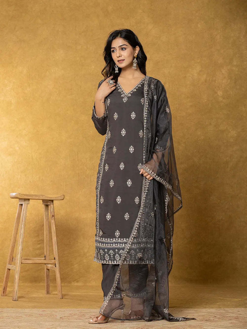 Grey Silk Kurta Dupatta Pant Set-Yufta Store-7283SKDGYS