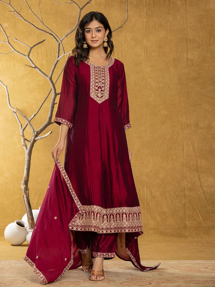 Maroon Embroidered Anarkali Kurta Dupatta Set With Cotton Lining-Yufta Store-1818SKDMRS