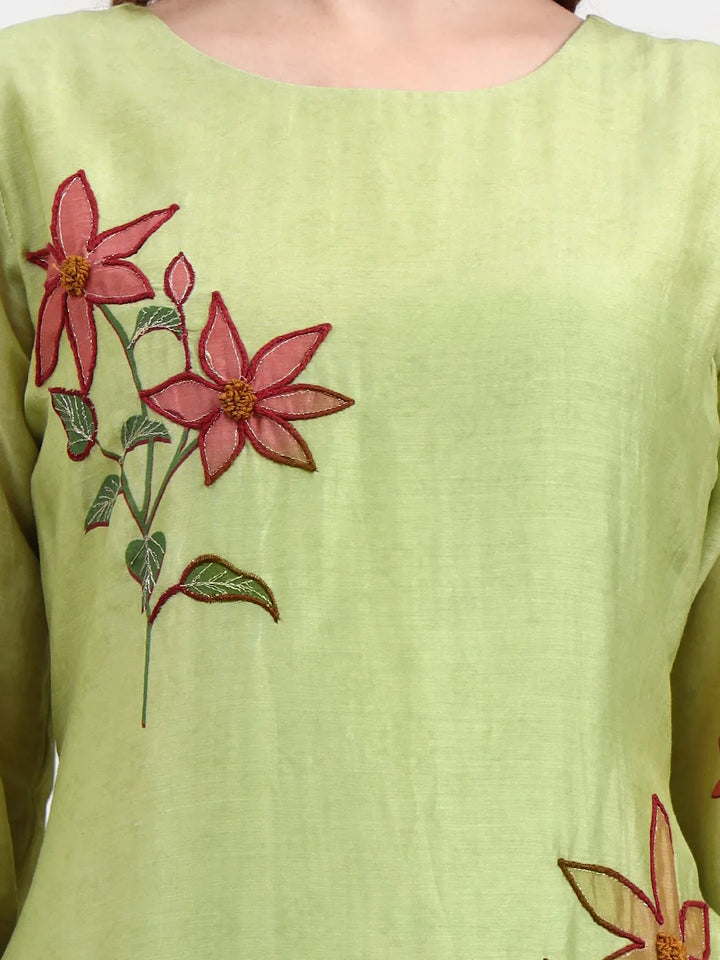 Mul Chanderi Green Kurta Dupatta Pant Set