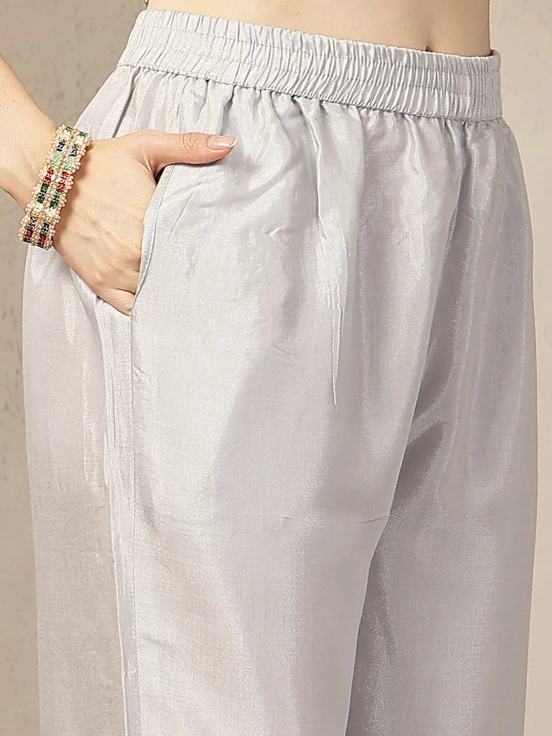 Mul Chanderi Light Grey Kurta Dupatt Pant Set