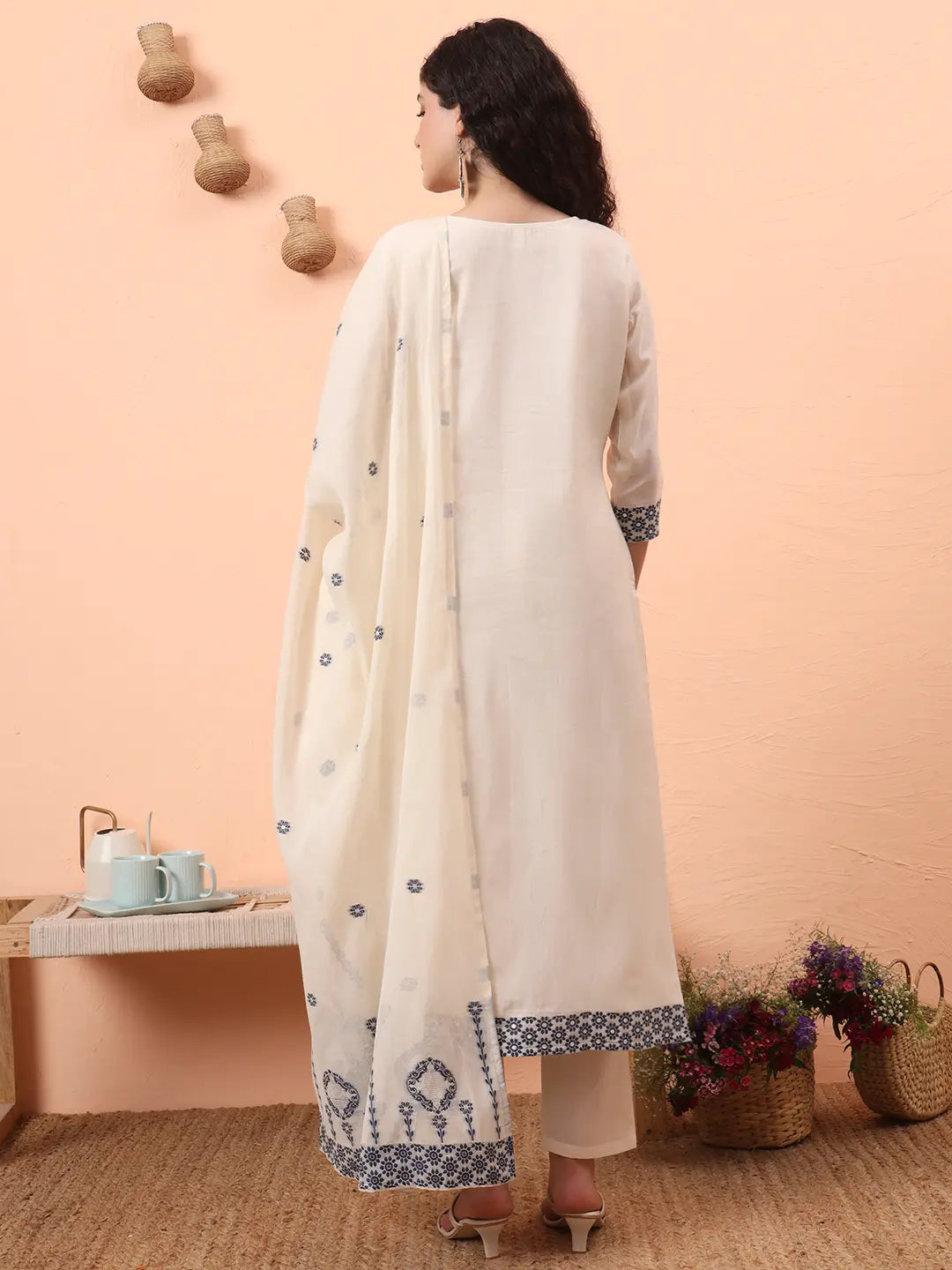 Off-White Handloom Cotton Kurta Dupatta Pant Set With Cotton Mal Lining-Yufta Store-6336SKDWHM