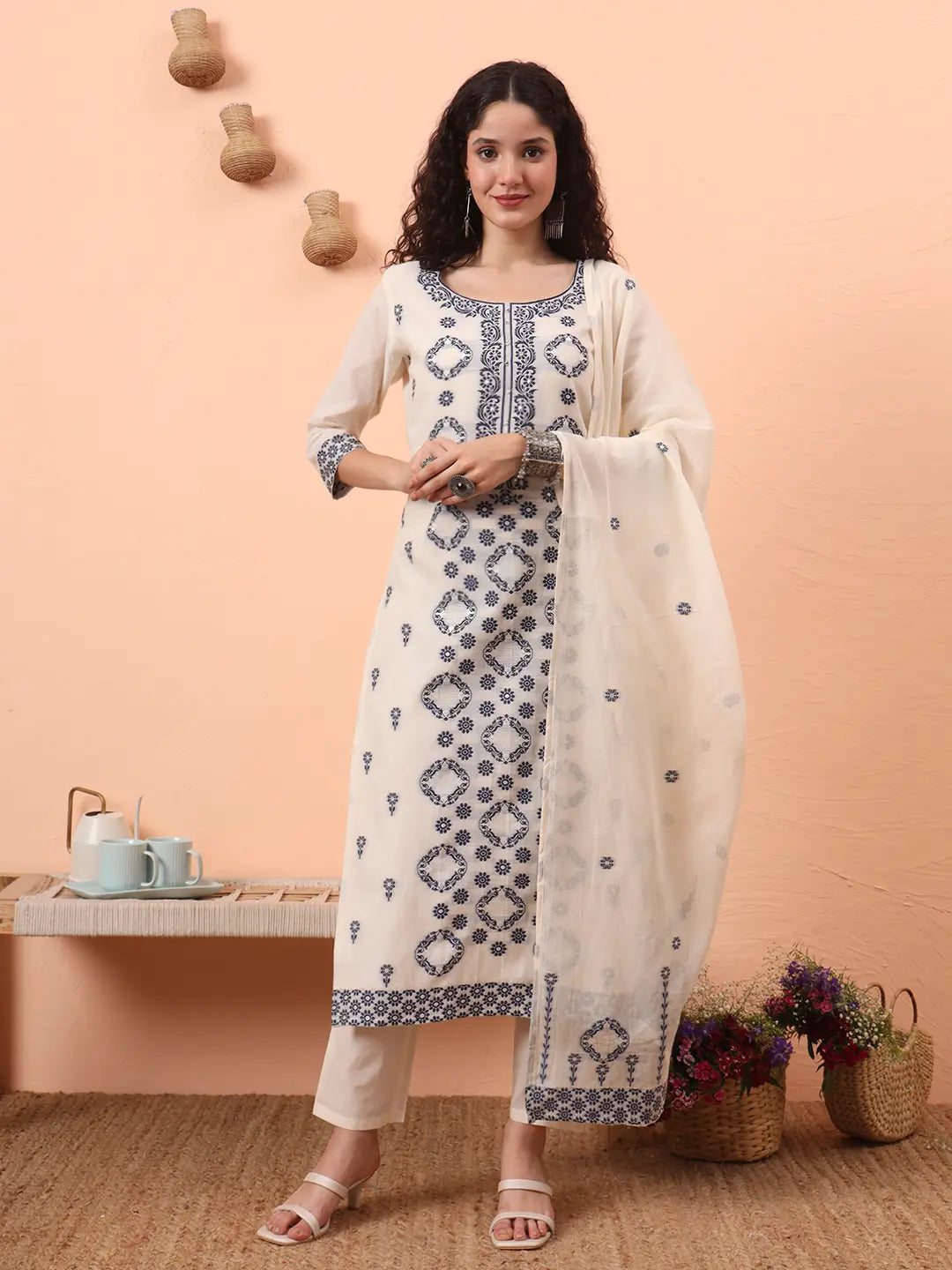 Off-White Handloom Cotton Kurta Dupatta Pant Set With Cotton Mal Lining-Yufta Store-6336SKDWHM
