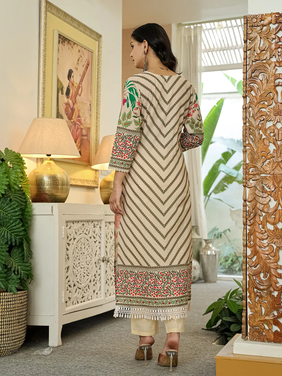 Pink Cotton Straight Floral Print Beads And Stones Lace Work Kurta Dupatta Set