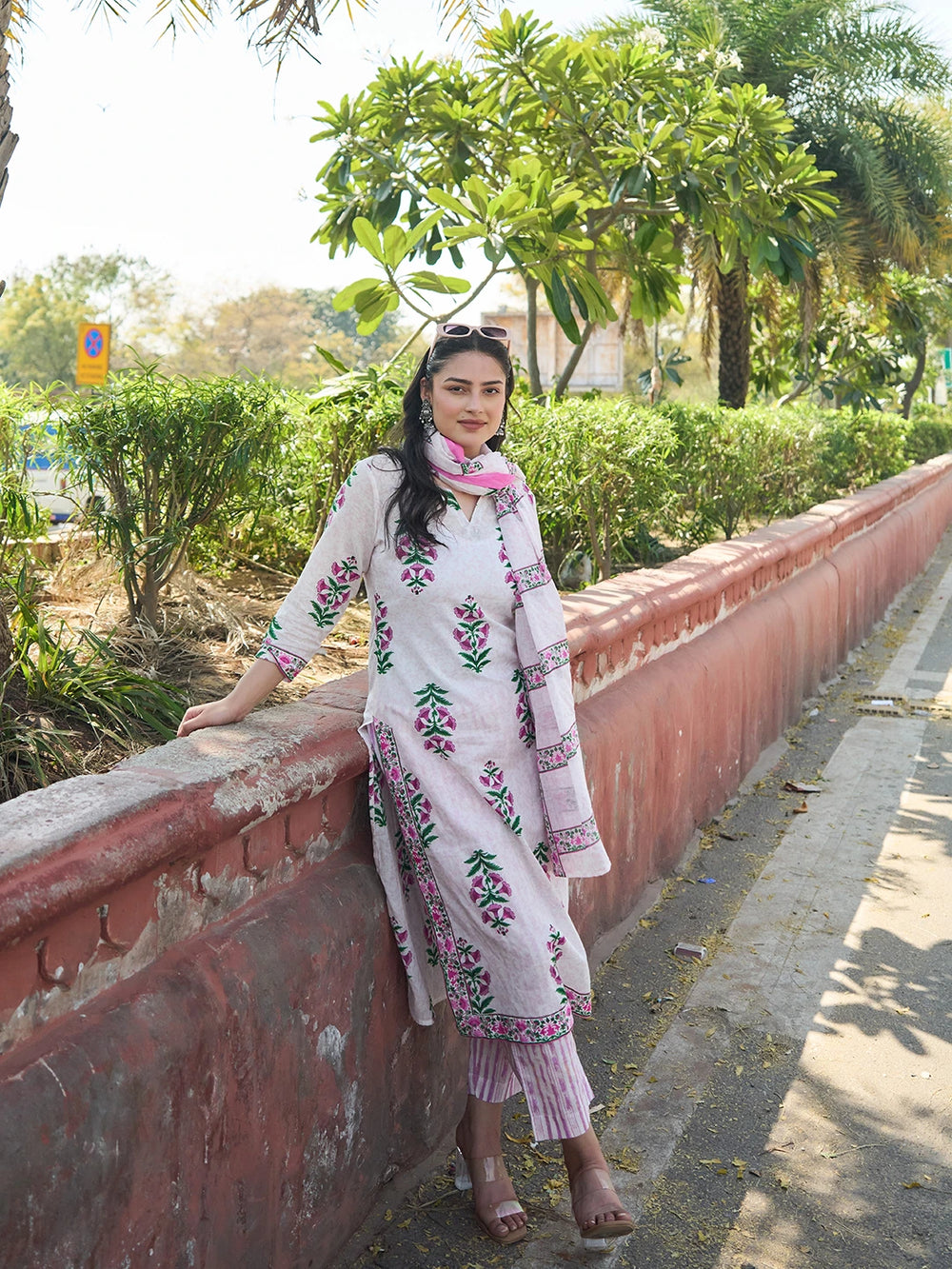 Pink Floral Straight Kurta Trouser Dupatta Set-Yufta Store-7568SKDPKM
