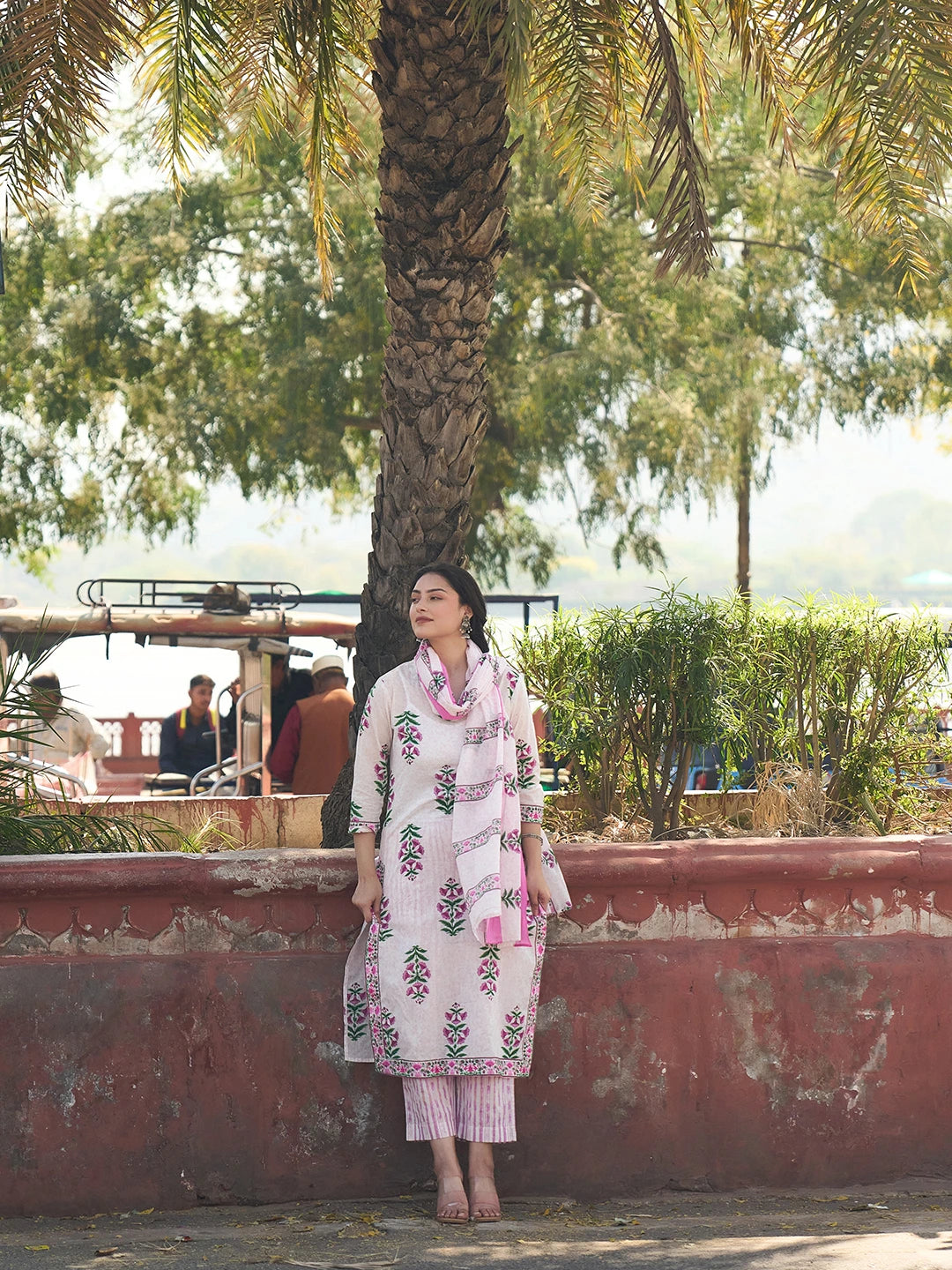 Pink Floral Straight Kurta Trouser Dupatta Set-Yufta Store-7568SKDPKM