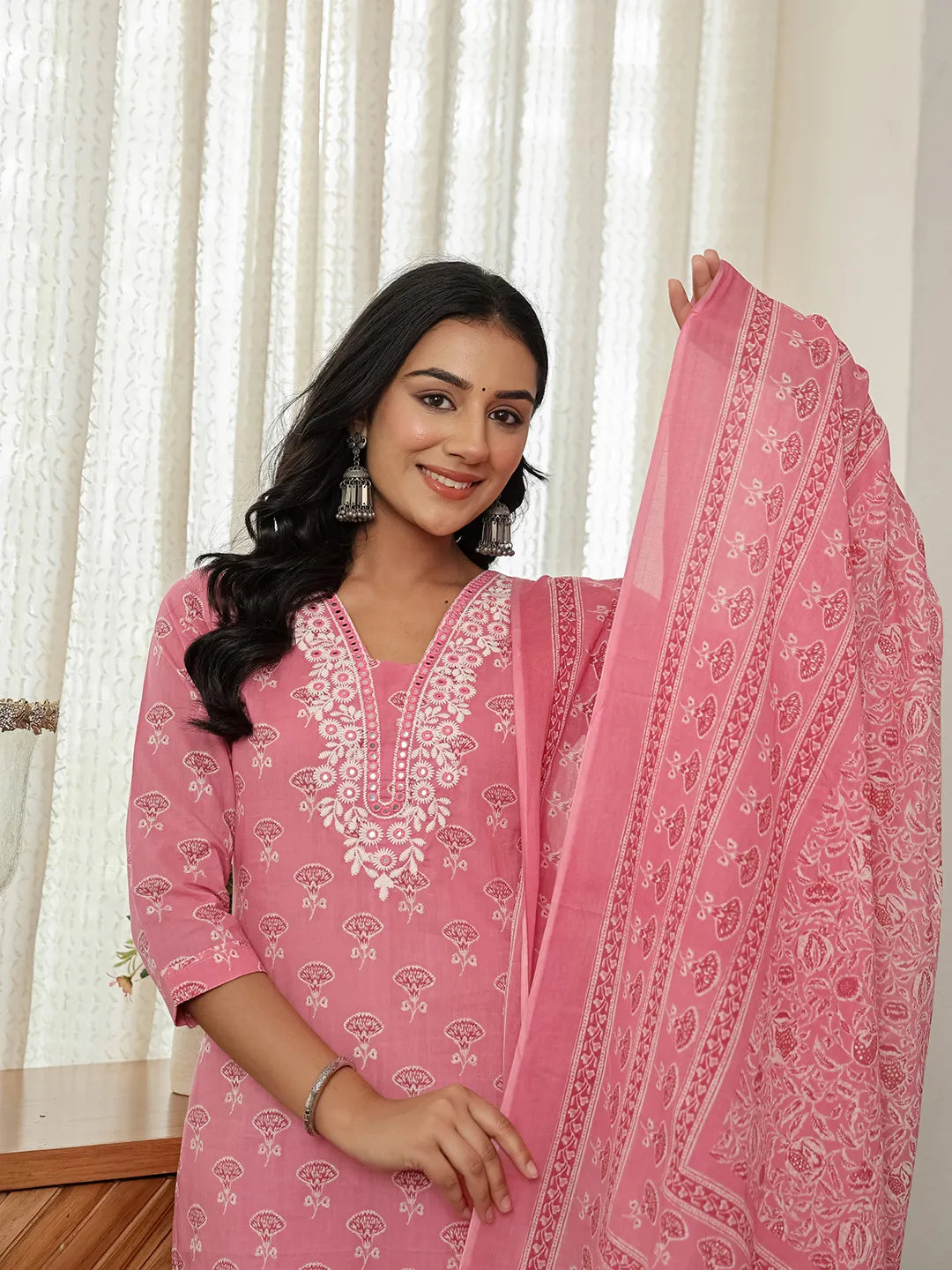 Pink Floral Thread Work Straight Kurta Trouser Dupatta Set-Yufta Store-6539SKDPKM