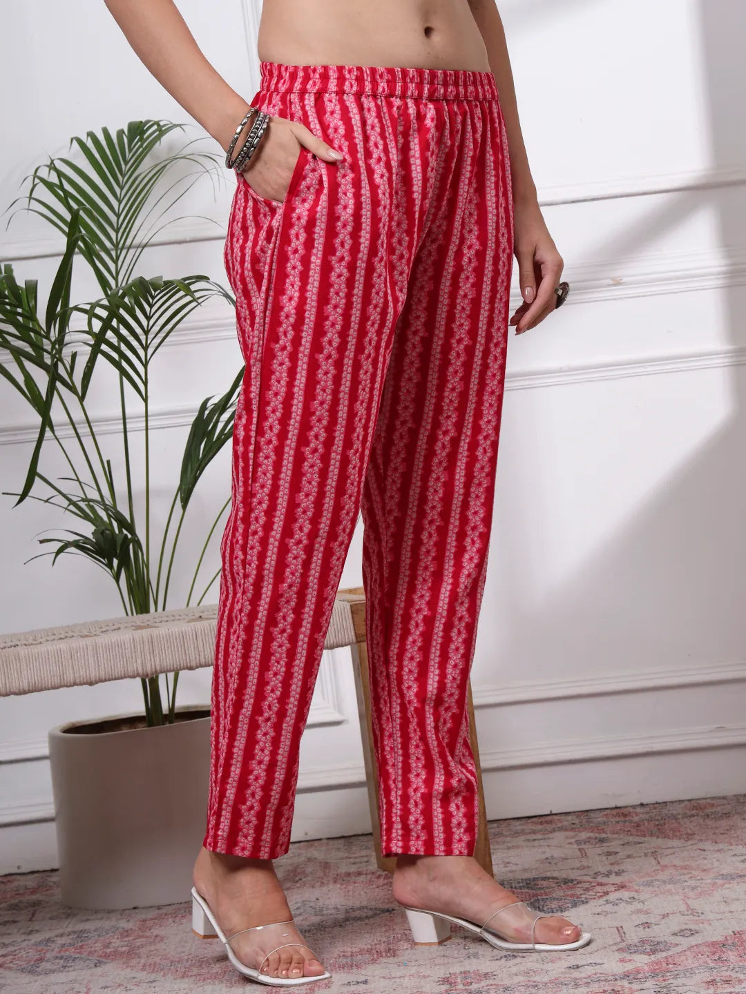 Pink Pure Cotton Floral Print Kantha Work Straight Kurta Pant Set-Yufta Store-6455SKDPKM