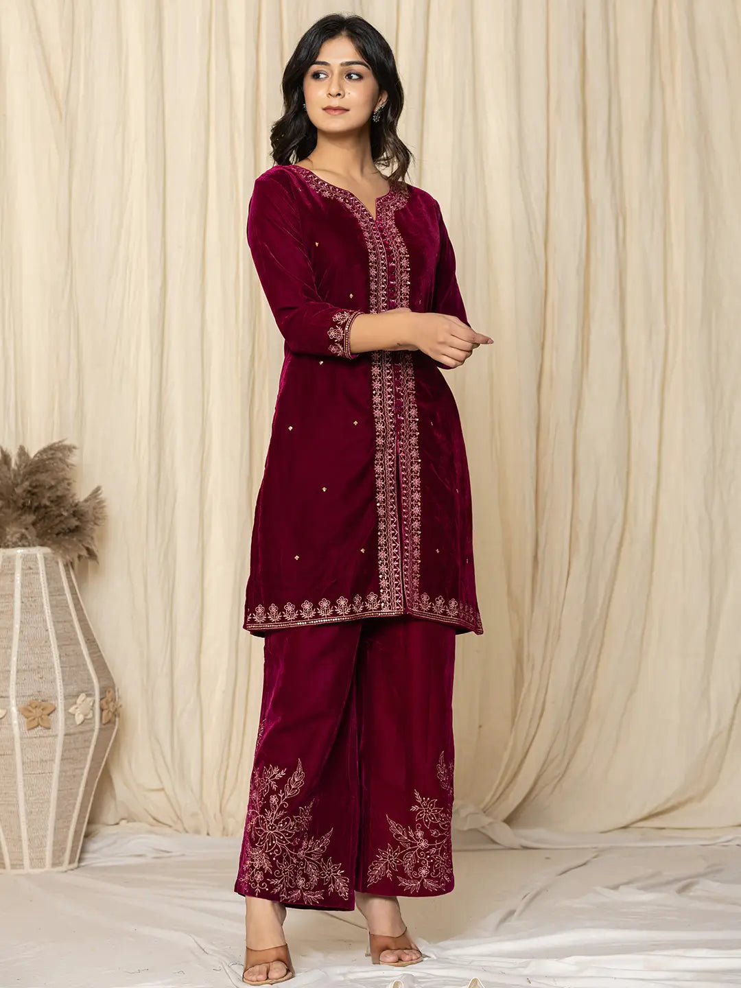 Pink Zari Work Velvet Co Ord Set – Yufta Store Pink Zari Work Velvet Co Ord Set – Yufta Store