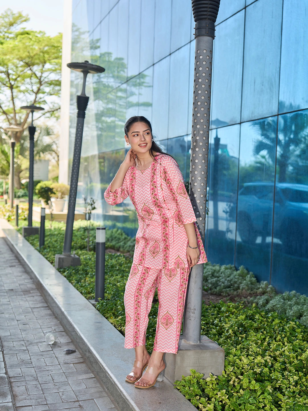 Pink Zig Zag Thigh Length Co-Ord Set-Yufta Store-7456CRDPKM