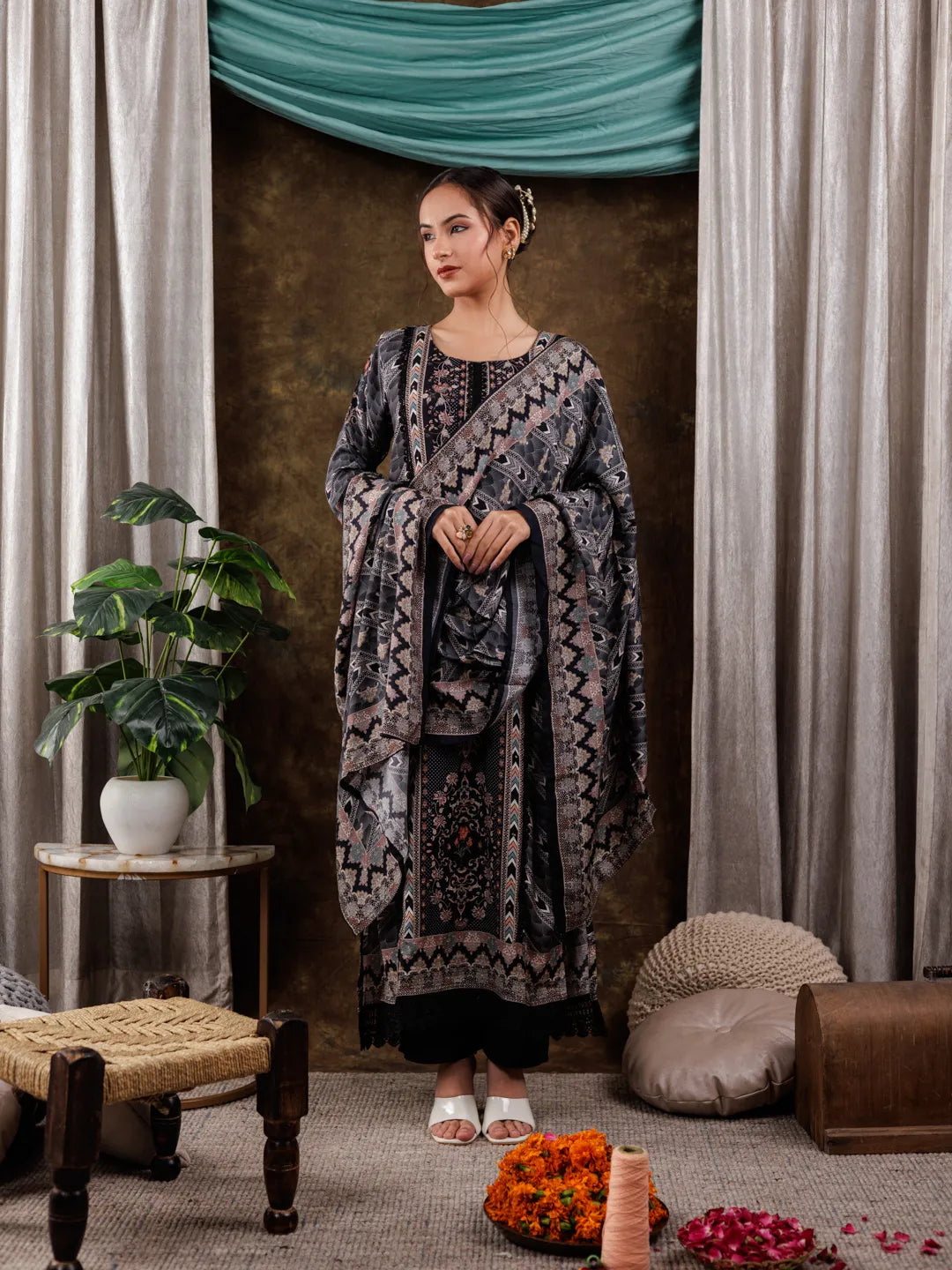 Pure Muslin Silk Black Ethnic Motifs Kurta Dupatta Set-Yufta Store-7071SKDBKS