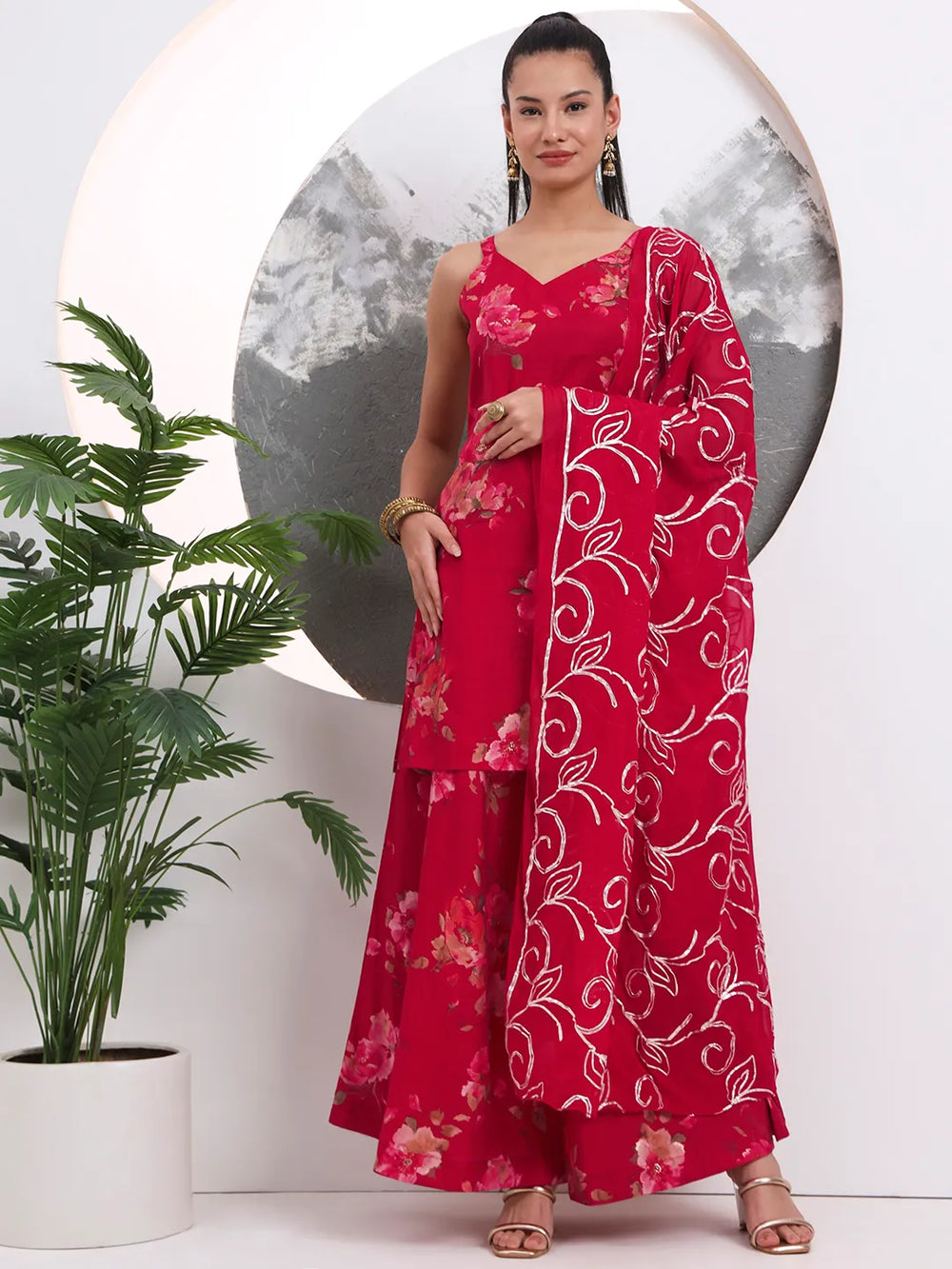 Red Floral Straight Silk Blend Sleeveslss Kurta Palazoo Dupatta Set-Yufta Store-6687SKDRDS