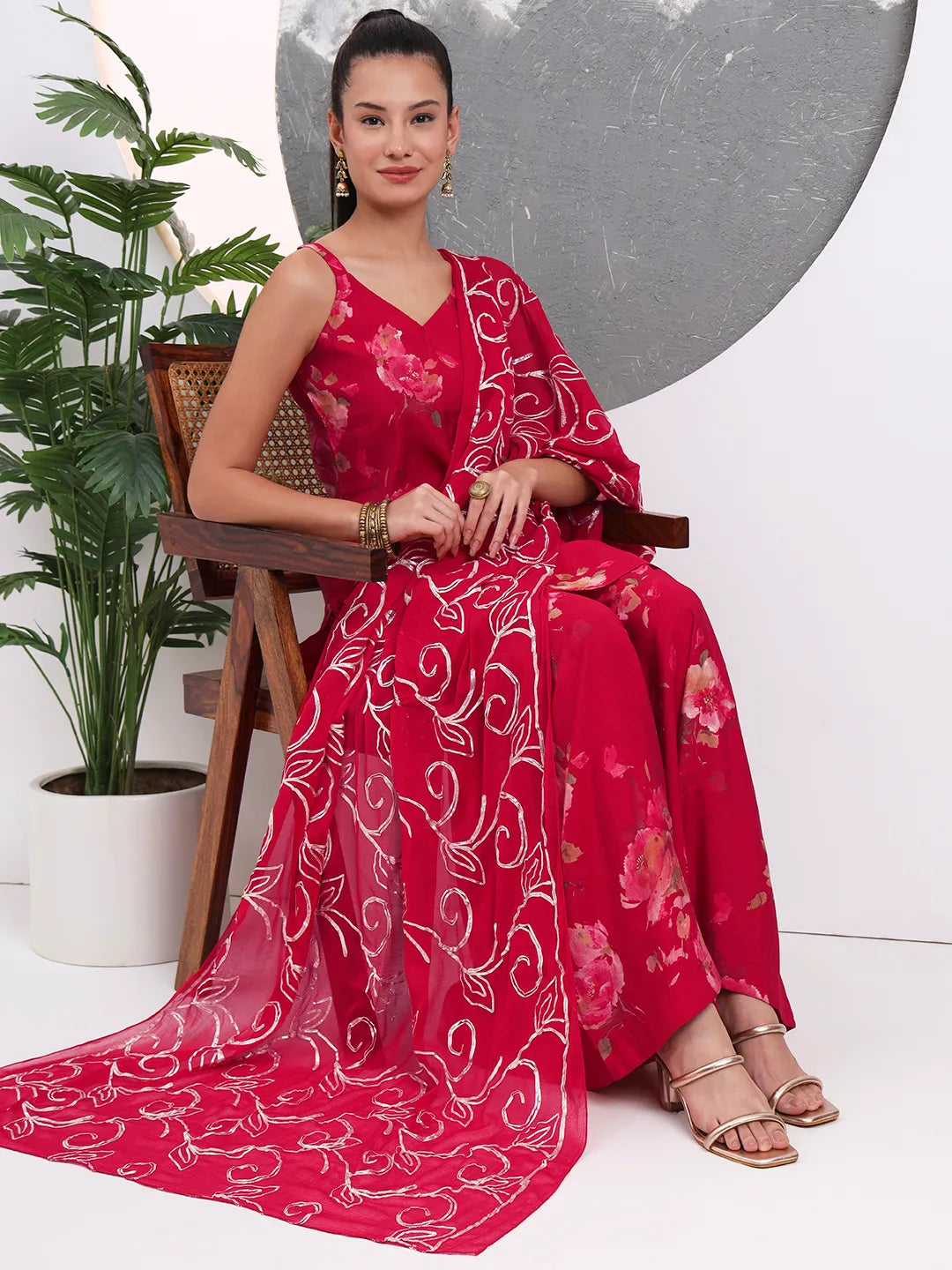 Red Floral Straight Silk Blend Sleeveslss Kurta Palazoo Dupatta Set-Yufta Store-6687SKDRDS