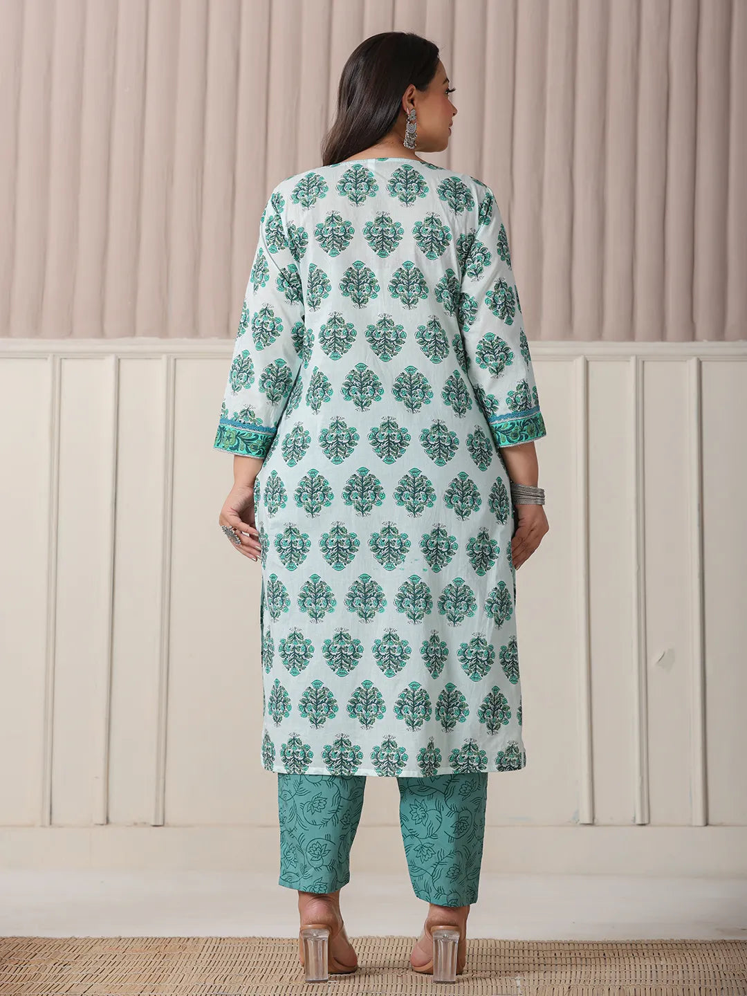 Sea Green And White Cotton Cutdana_Work Plus Size Kurta Set With Pant & Dupatta-Yufta Store-6246PSKDSG3XL