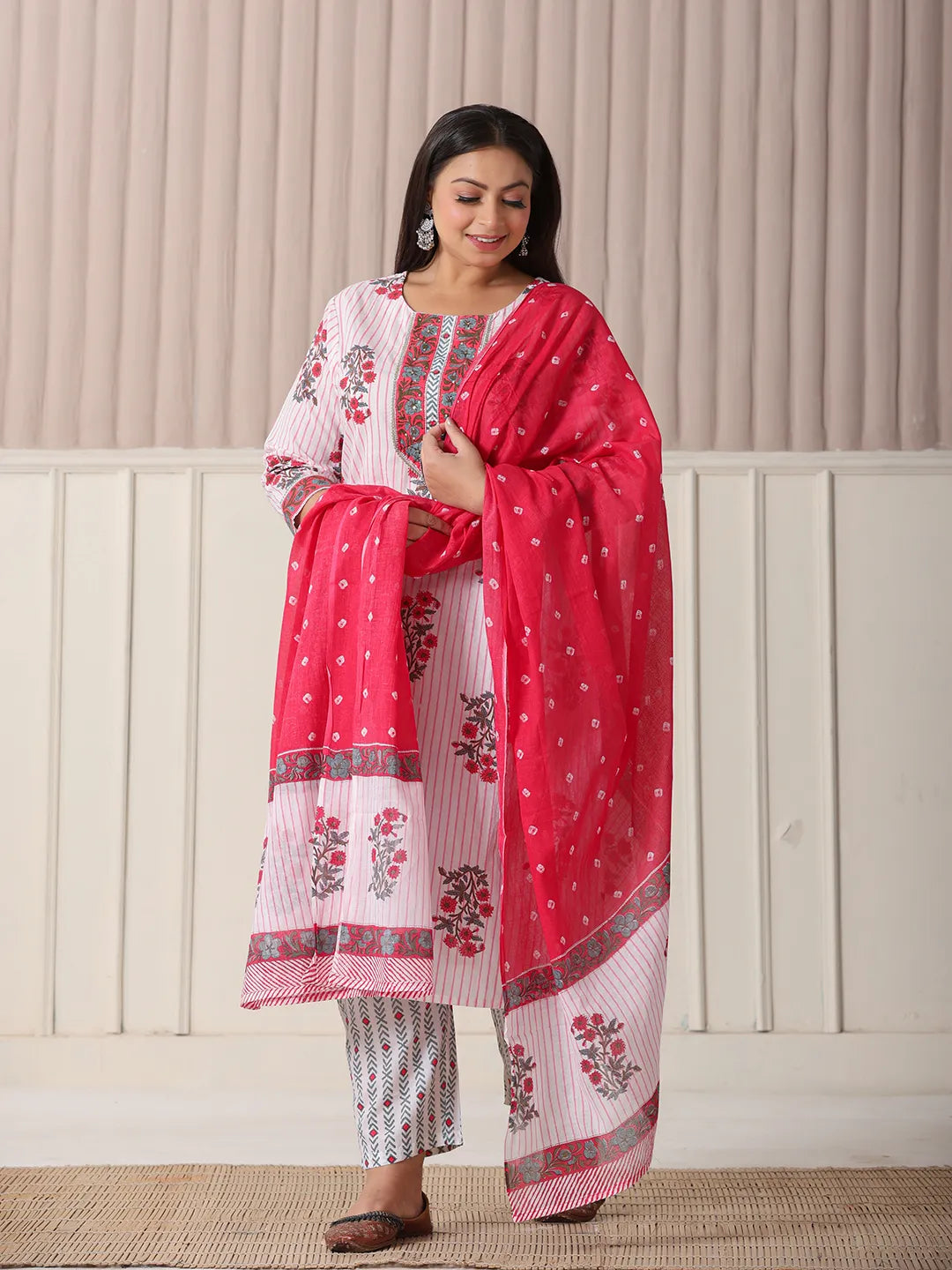 White Floral Print Cotton Sequins Work Plus Size Kurta Set With Pant Dupatta-Yufta Store-6152PSKDWH3XL